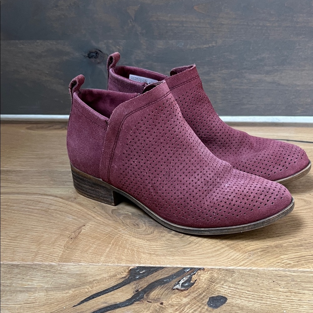 Toms Women's Burgundy Ankle Boots